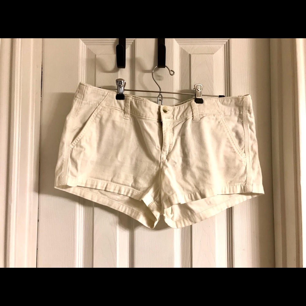 EUC American Eagle White Shorts